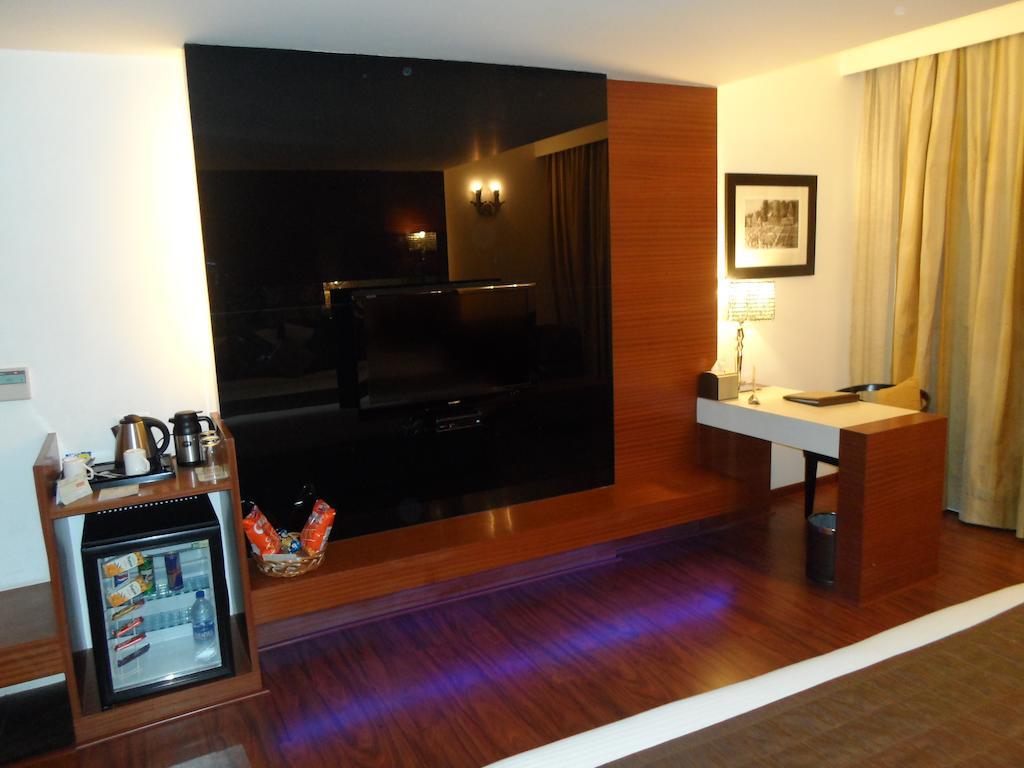 พิกาเนรวาลา อะบูติคโฮเต็ล Hotel ไฮเดอราบัด ภายนอก รูปภาพ